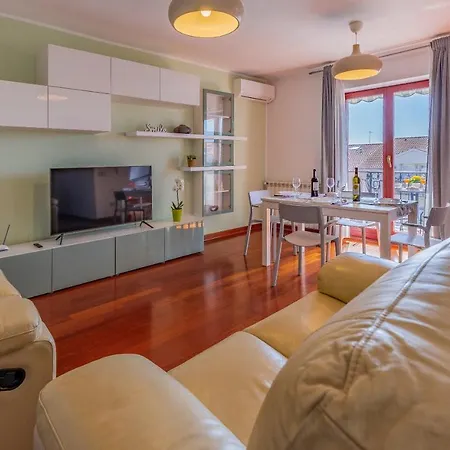 Pula, Family Friendly, Comfortable, Free Parking And Wifi