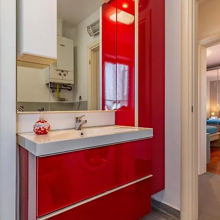 Apartment Pula, Family Friendly, Comfortable, Free Parking And Wifi
