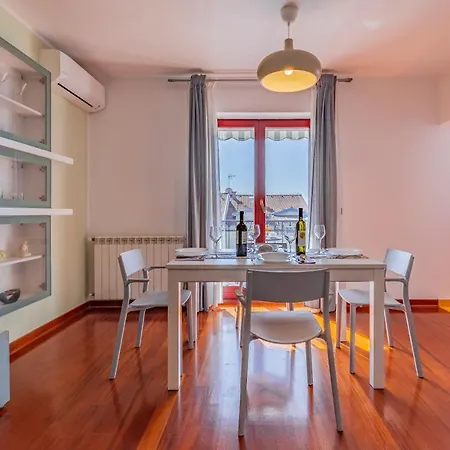 Pula, Family Friendly, Comfortable, Free Parking And Wifi * Pula