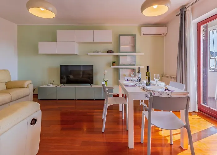 Apartment Green Pula