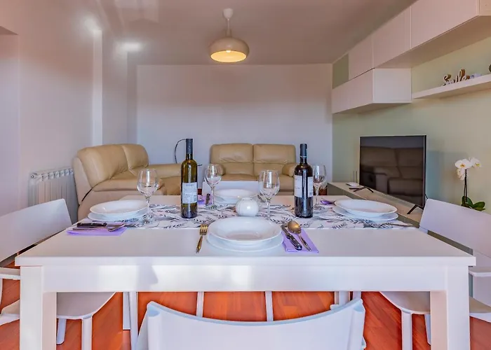 Apartment Green Pula Pula