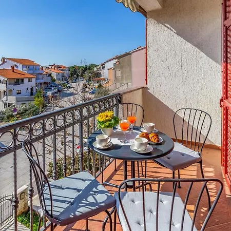 Apartment Green Pula Pula