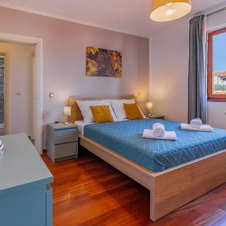 Apartment Green Pula Apartamento *